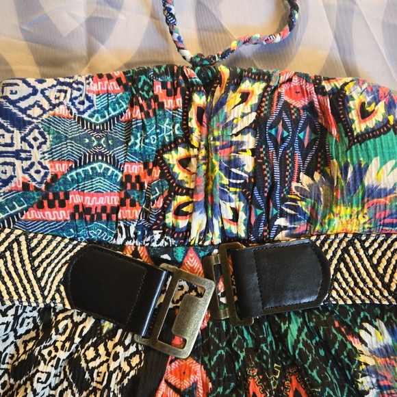 Halter Top - Picture 4 of 8